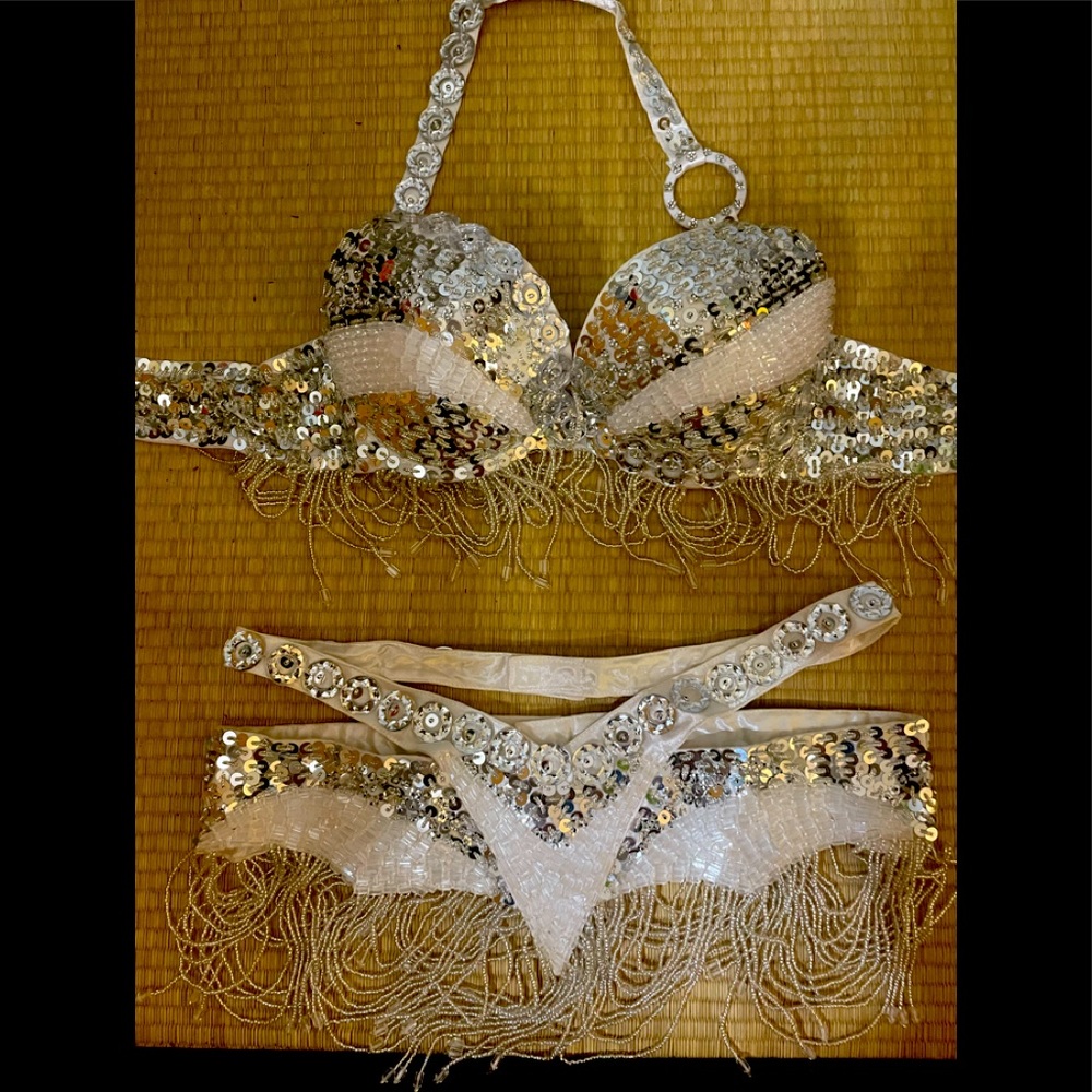Belly dancing bra 38D and shimmy Belt